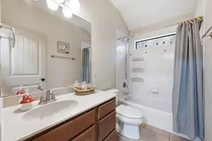 104 Cowal Dr N, Briarcliff, TX 78669 - Photo 20