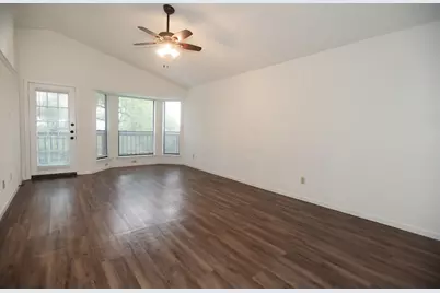 11513 Juniper Ridge Drive, Austin, TX 78759 - Photo 16