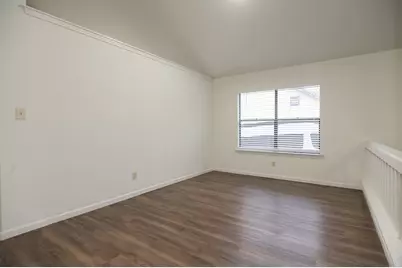 11513 Juniper Ridge Drive, Austin, TX 78759 - Photo 4