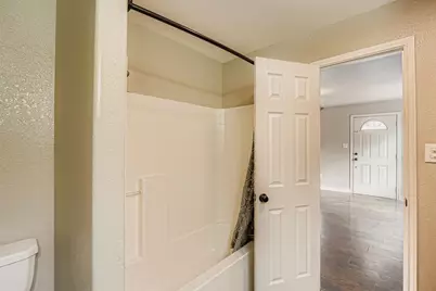 304 S Main Street, Elgin, TX 78621 - Photo 22