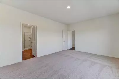 112 Dupont Pass, Jarrell, TX 76537 - Photo 10