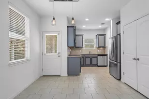 5416 Juniper Jct Ln, Austin, TX 78744 - Photo 6