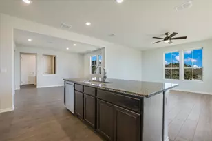 113 Surfside St, San Marcos, TX 78666 - Photo 10