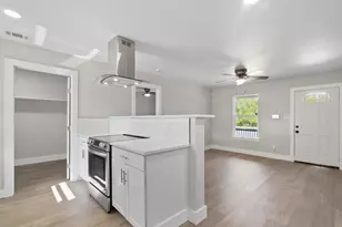 713 Burkett St, Taylor, TX 76574 - Photo 8