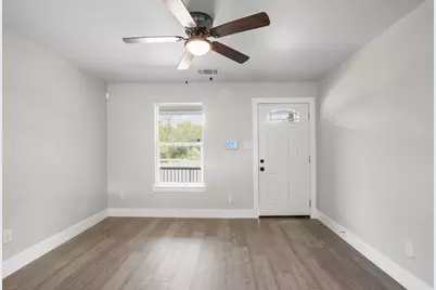 713 Burkett Street, Taylor, TX 76574 - Photo 6