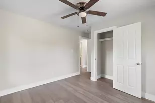 713 Burkett St, Taylor, TX 76574 - Photo 20