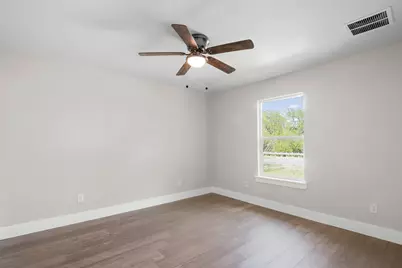 713 Burkett Street, Taylor, TX 76574 - Photo 12