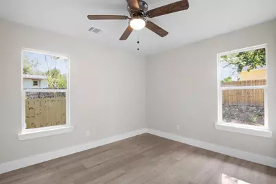 713 Burkett Street, Taylor, TX 76574 - Photo 18