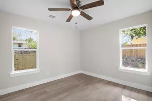 713 Burkett St, Taylor, TX 76574 - Photo 18