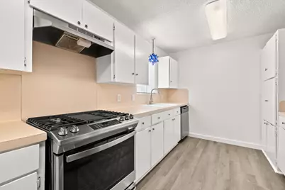7303 Loganberry Drive, Austin, TX 78745 - Photo 8