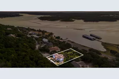 6300 Lakeshore Drive, Lago Vista, TX 78645 - Photo 4