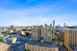 313 W 17th St, Austin, TX 78701 - Photo 16