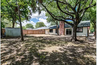 10105 Woodland Village Drive, Austin, TX 78750 - Photo 20