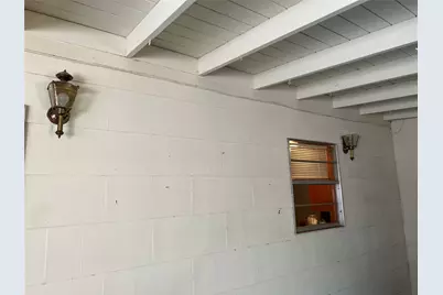 709 W 11th Street, Elgin, TX 78621 - Photo 6