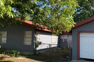 709 W 11th St, Elgin, TX 78621 - Photo 1