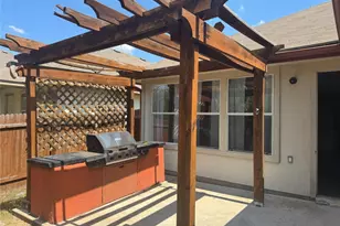 510 Red Tails Dr NE, Austin, TX 78725 - Photo 6