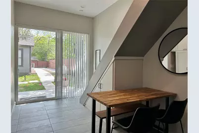 914 E 39th Street #2, Austin, TX 78751 - Photo 4