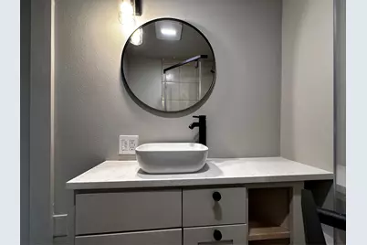 914 E 39th Street #2, Austin, TX 78751 - Photo 22