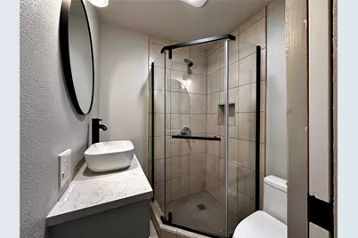 914 E 39th Street #2, Austin, TX 78751 - Photo 20