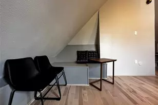 914 E 39th St, Austin, TX 78751 - Photo 16