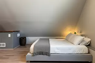 914 E 39th St, Austin, TX 78751 - Photo 24