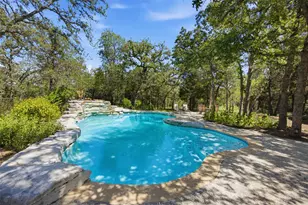 197 Elm Wood Dr, Elgin, TX 78621 - Photo 2