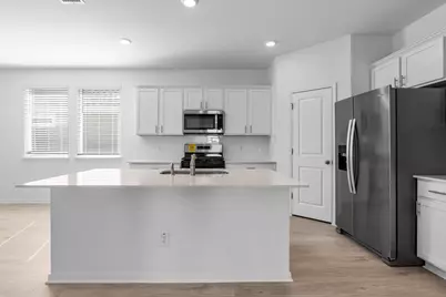 305 Brooks Ranch Drive, Kyle, TX 78640 - Photo 10