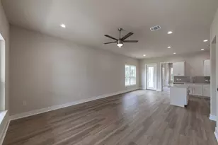 625 Birch Ln, Cottonwood Shores, TX 78657 - Photo 2