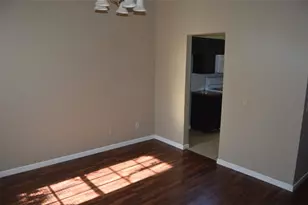8312 Minnesota Ln, Austin, TX 78745 - Photo 4