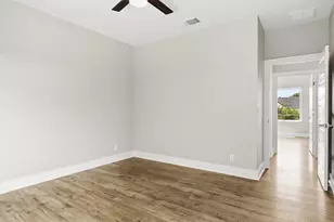 1210 Stobaugh St, Austin, TX 78757 - Photo 10
