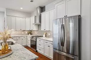 6902 Northeast Dr, Austin, TX 78723 - Photo 6