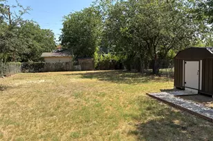 6202 Hogan Ave, Austin, TX 78741 - Photo 22