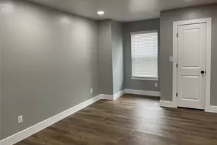 6202 Hogan Ave, Austin, TX 78741 - Photo 10