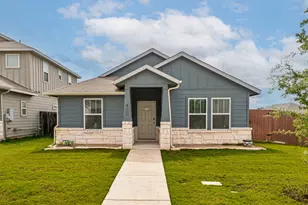 900 Main St, Hutto, TX 78634 - Photo 1