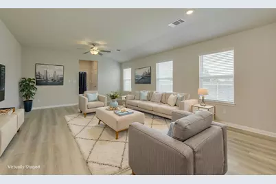 900 Main Street, Hutto, TX 78634 - Photo 6