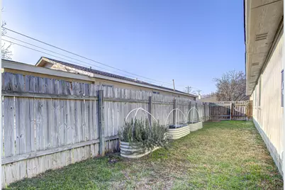 749 Blair Avenue, Bastrop, TX 78602 - Photo 32