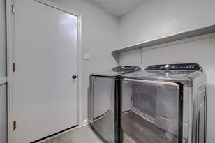 749 Blair Ave, Bastrop, TX 78602 - Photo 22