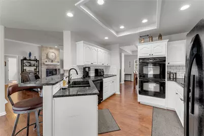 185 Broadmoor Street, Marble Falls, TX 78654 - Photo 12