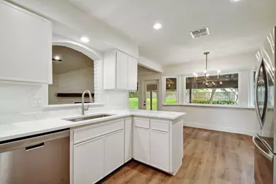 4 Valley View Lane, New Braunfels, TX 78130 - Photo 14