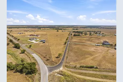 1950 County Road 470, Coupland, TX 78615 - Photo 22