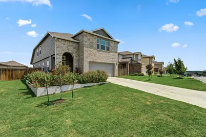 413 Perfect World Loop, Jarrell, TX 76537 - Photo 4