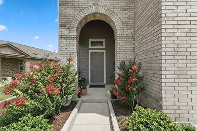 413 Perfect World Loop, Jarrell, TX 76537 - Photo 6