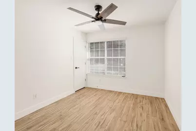 302 Phillips Street, Hutto, TX 78634 - Photo 18