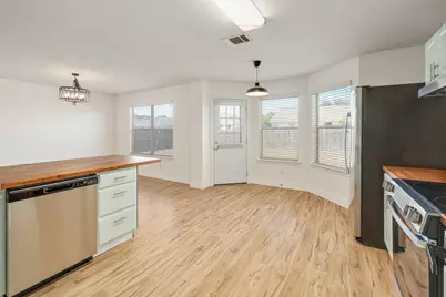 302 Phillips Street, Hutto, TX 78634 - Photo 12