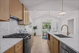 811 Glen Oak Dr, Austin, TX 78745 - Photo 2