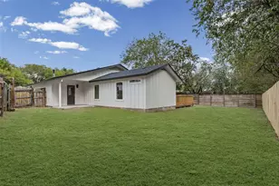 811 Glen Oak Dr, Austin, TX 78745 - Photo 22