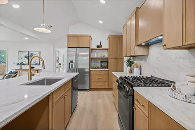 811 Glen Oak Drive, Austin, TX 78745 - Photo 4