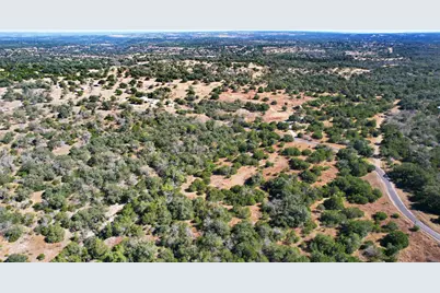 610 Deer Road, Fredericksburg, TX 78624 - Photo 4