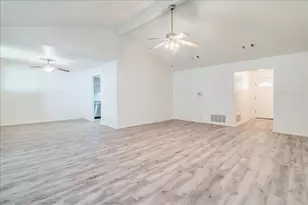 706 Windsor Rd, Round Rock, TX 78664 - Photo 8