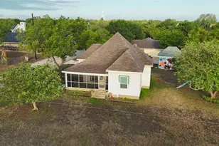 202 Willow St, Pflugerville, TX 78660 - Photo 4